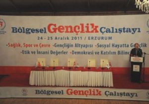 'Gençler, geleceğimiz'